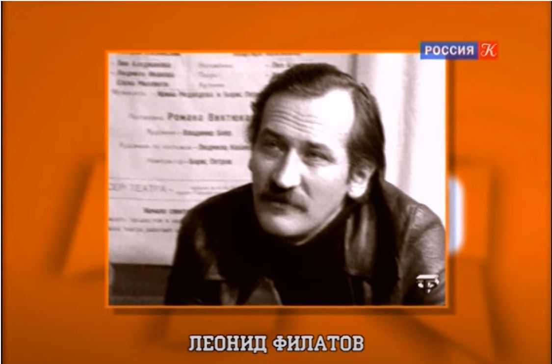 Горящими листьями пахнет в саду...